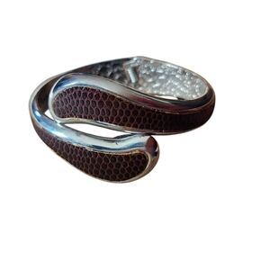 Je Marie Faux Leather Bracelet Purse Hook